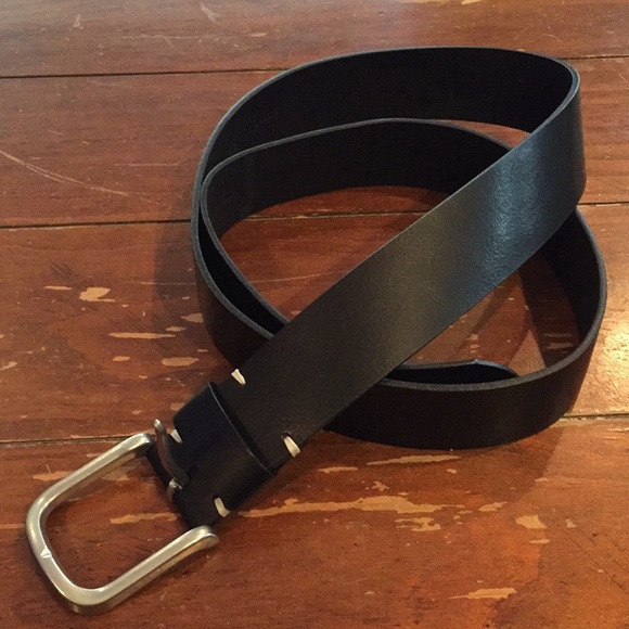 Eddie Bauer leather belt - Picture 2 of 7